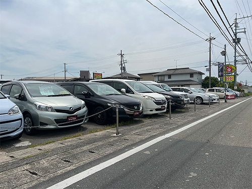 常に100台以上在庫をストックしています3